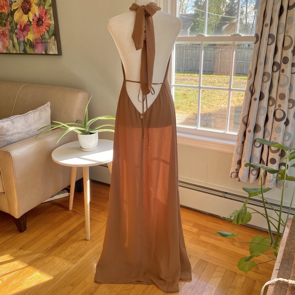 Bananhot Rocco Halter Maxi Dress Open Back Brown Size M Wedding Guest NWT - Picture 5 of 9